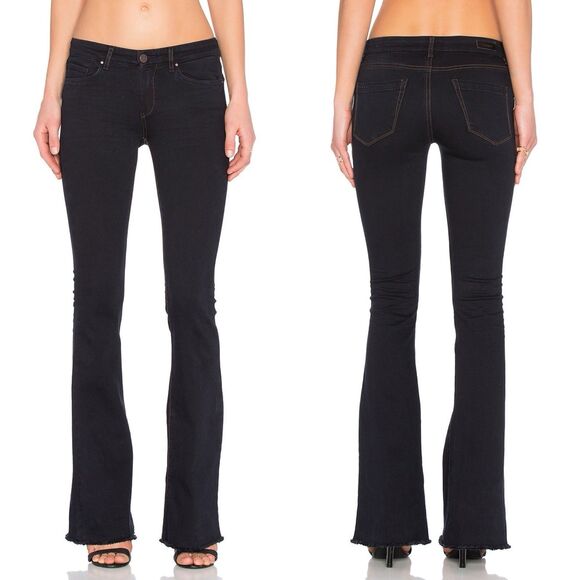 BLANKNYC Cosmic Flare Jeans Blue Dark Wash Raw Hem Low Rise Size 26 Fit 27x34 - Picture 1 of 9